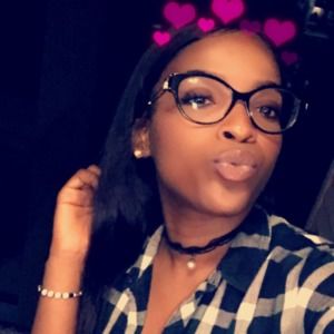 Meet your Posher, Junie